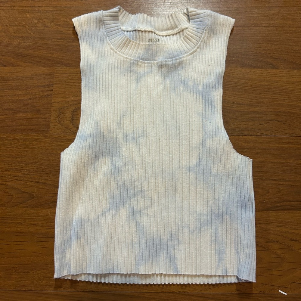 Aerie Tank